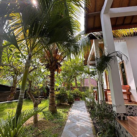 Wahyu Masari Homestay Sakti Buitenkant foto