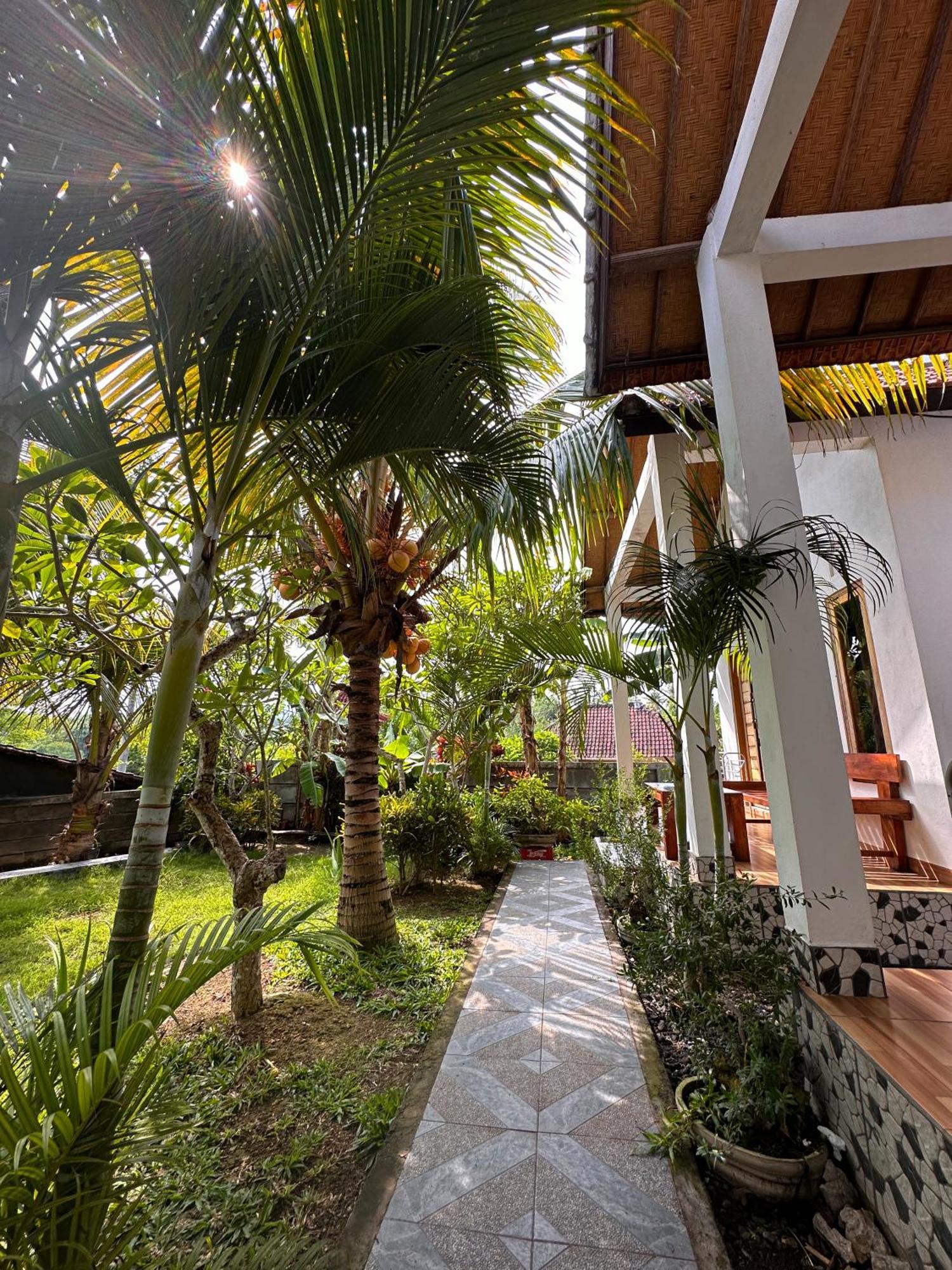 Wahyu Masari Homestay Sakti Buitenkant foto