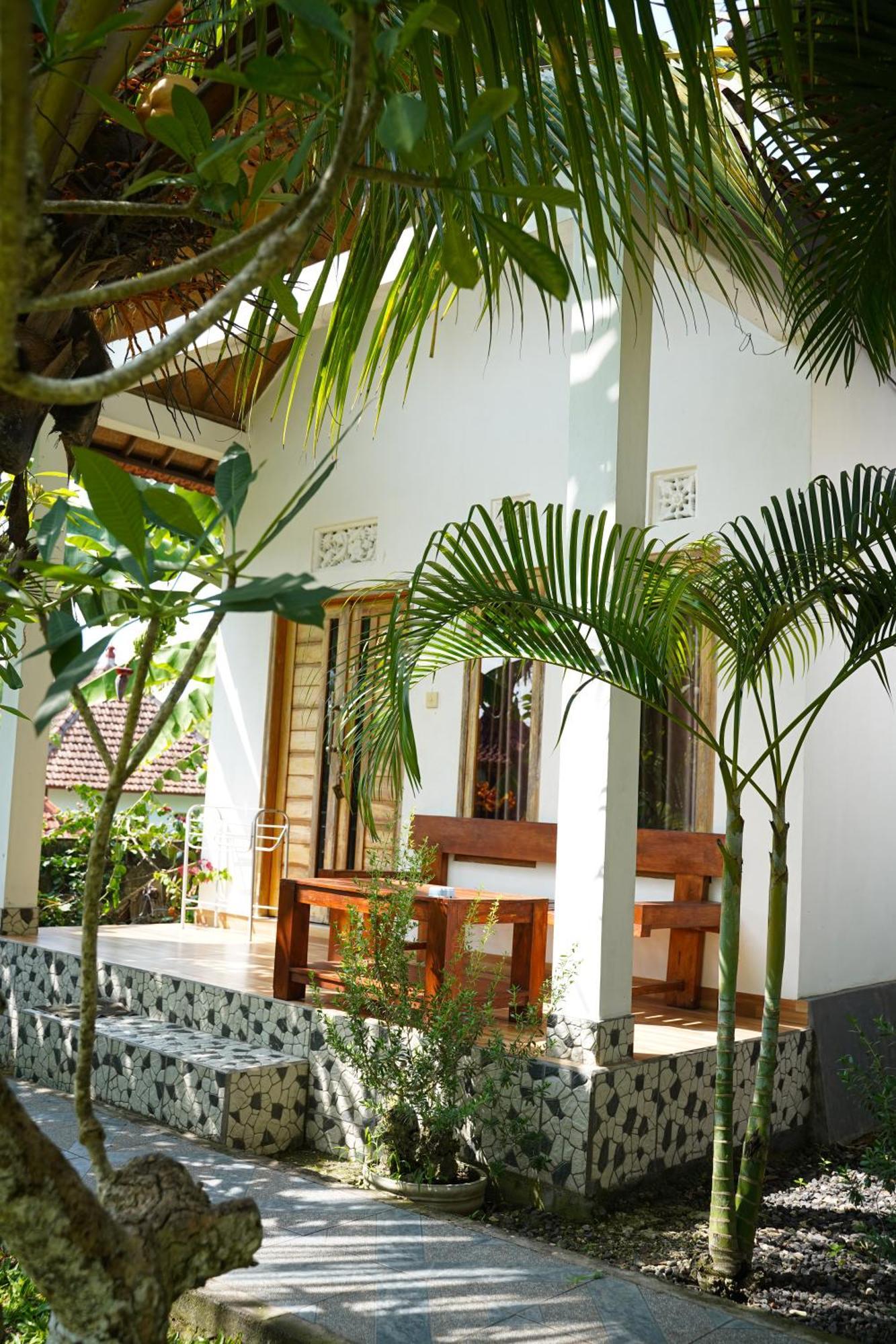 Wahyu Masari Homestay Sakti Buitenkant foto